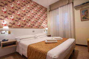 Отель Hotel Dei Fiori  Милан